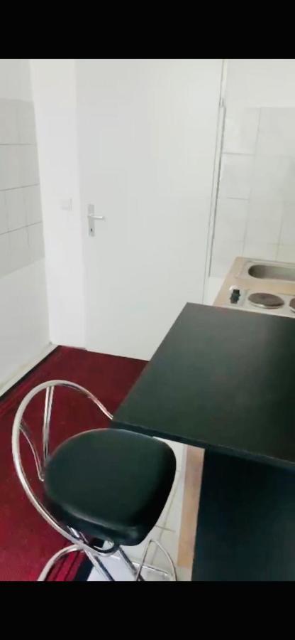 Rainbow Apartment Wenen Buitenkant foto